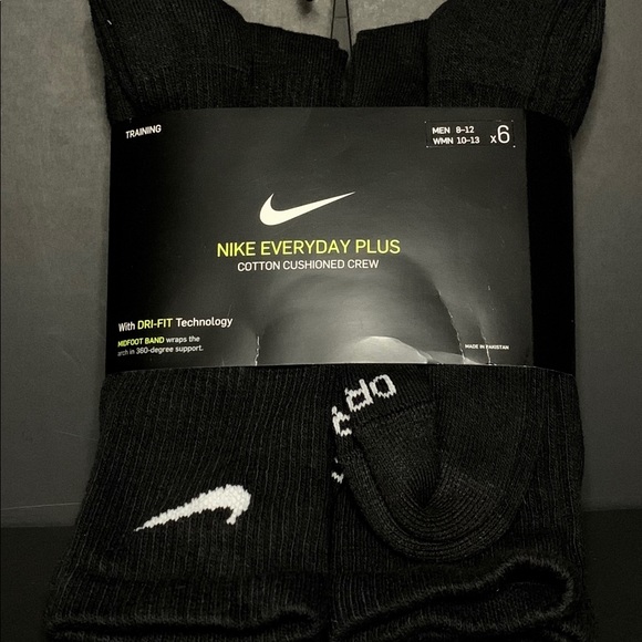 nike everyday plus cushion crew